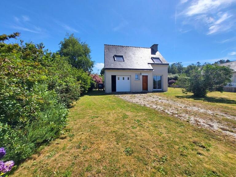 TELGRUC SUR MER – Maison Traditionnelle à Découvrir ! — photo 1