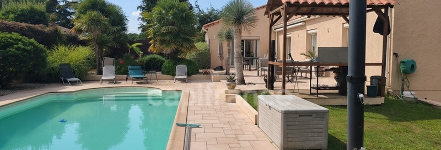 Maison 5 Pièces 176 m² à vendre à Pisany (17600)