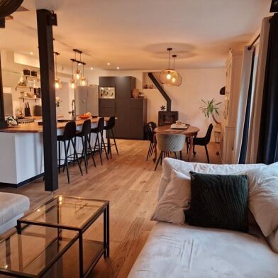 Appartement 4 pièces 467250 €