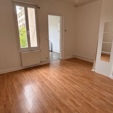 Appartement 1 pièces 400 €