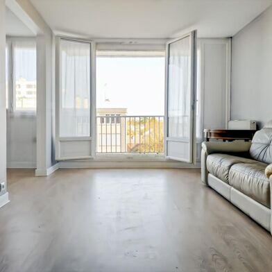 Appartement 4 pièces 171000 €