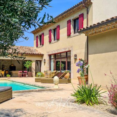 Maison 10 pièces 1045000 €