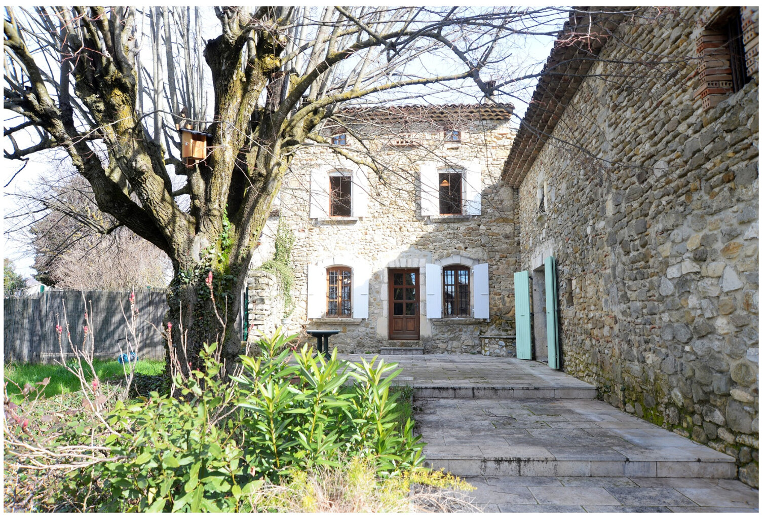 MONTELIMAR - Propriété de caractère avec vue dominante -  T6 — photo 1