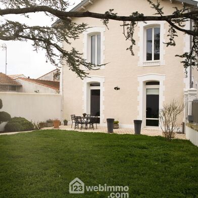Maison 7 pièces 823600 €