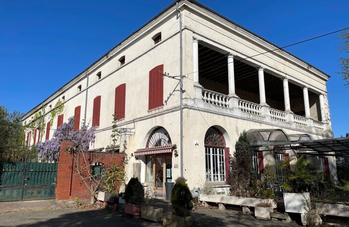 Actif immobilier 700 m² à 50 min Toulouse  fort potentiel revalorisation — photo 2