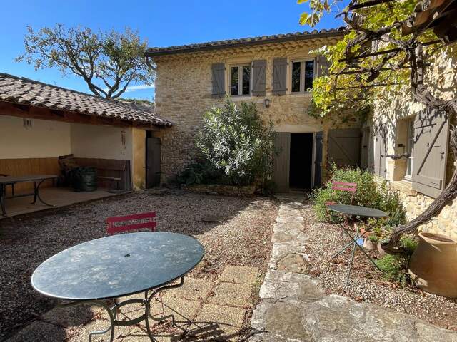 Magnifique mas provençal avec piscine à seulement 15' en voiture de Montélimar — photo du bien