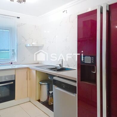 Appartement 4 pièces 135000 €