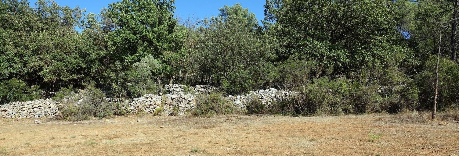 Terrain  3108 m² à vendre à Saint-Maximin-la-Sainte-Baume (83470)