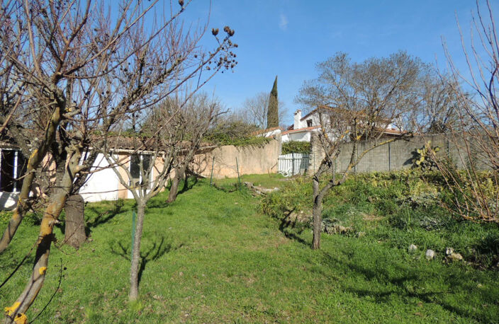 VILLA T 5 DE PLAIN-PIED DE 106m2 SUR 837m2 DE JARDIN. BRIGNO — photo 5