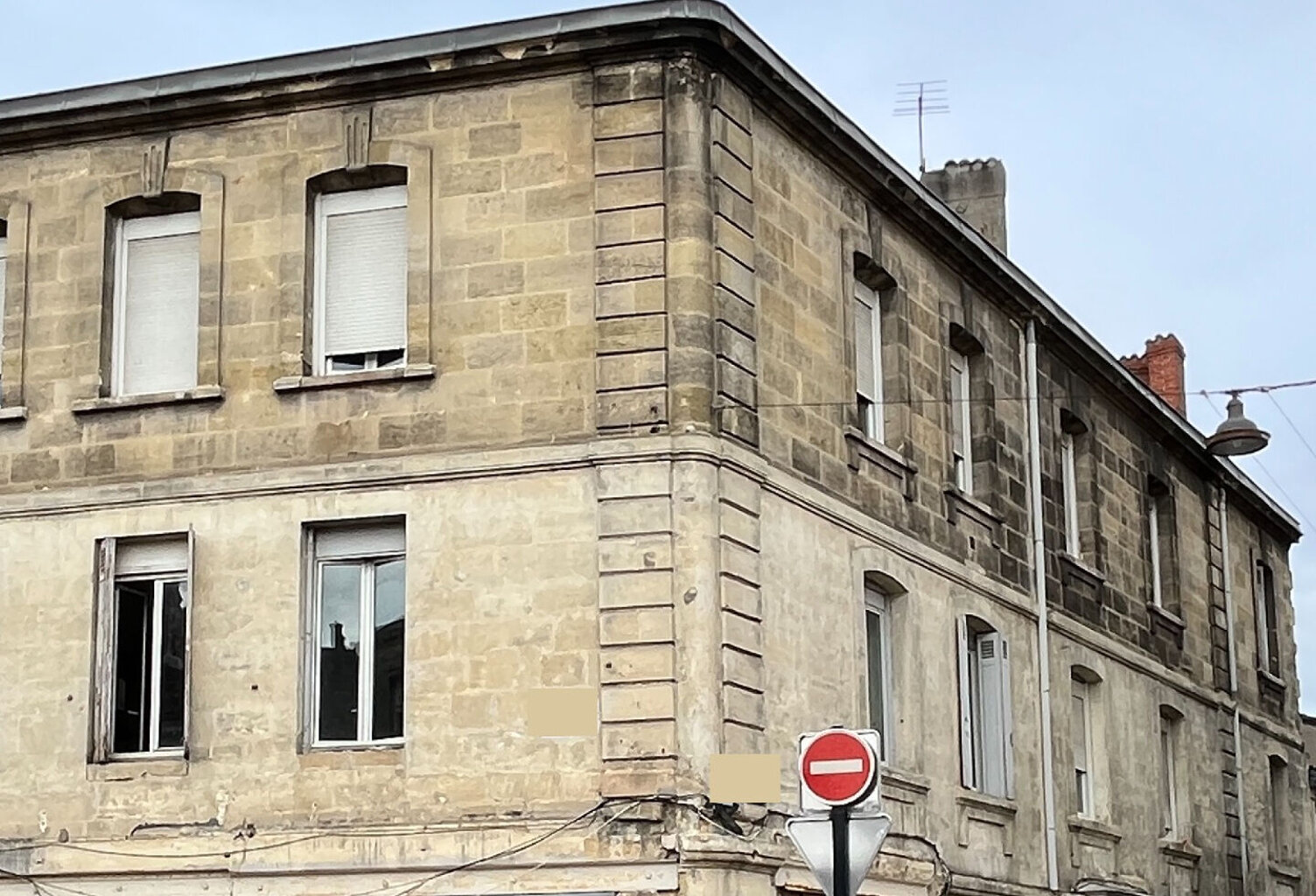 A VENDRE APPARTEMENT DE TYPE 3 LOUE - SECTEUR BORDEAUX VICTOIRE / CAPUCINS — photo 1