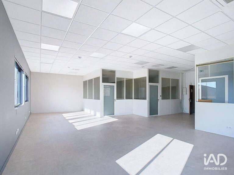 Location Bureaux 120 m&sup2; — photo 1