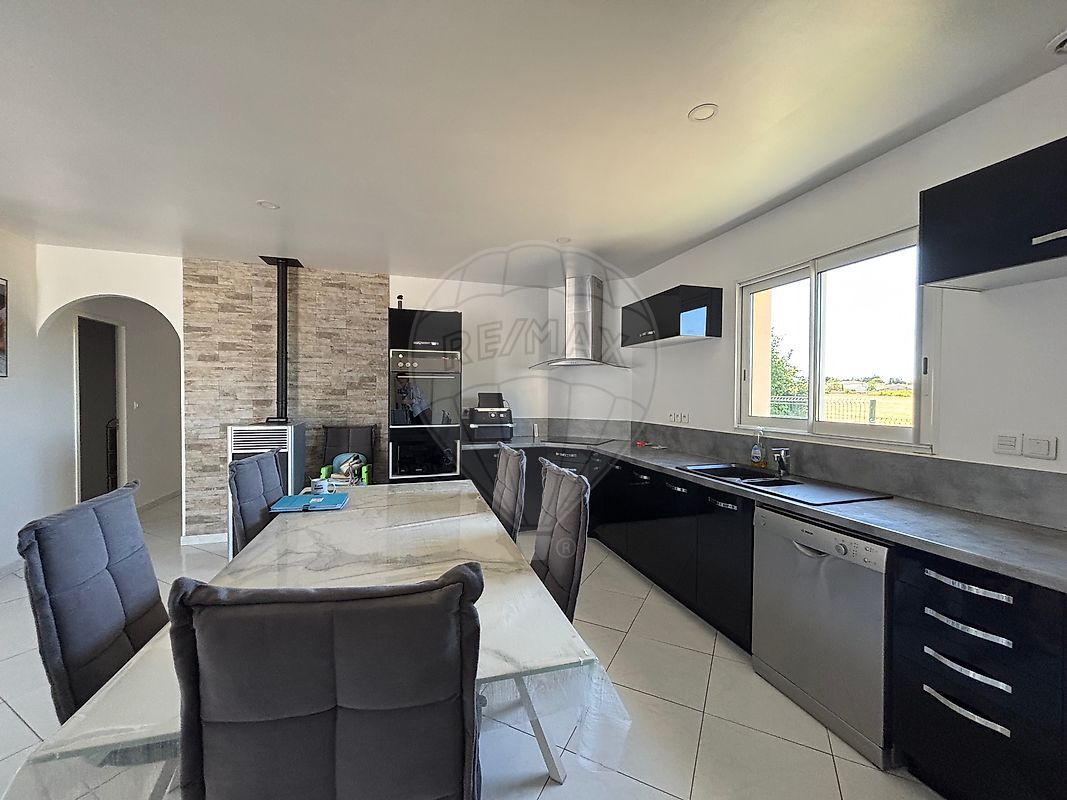 Villa / Maison  T4 à vendre Saint-Sulpice-de-Royan 17200