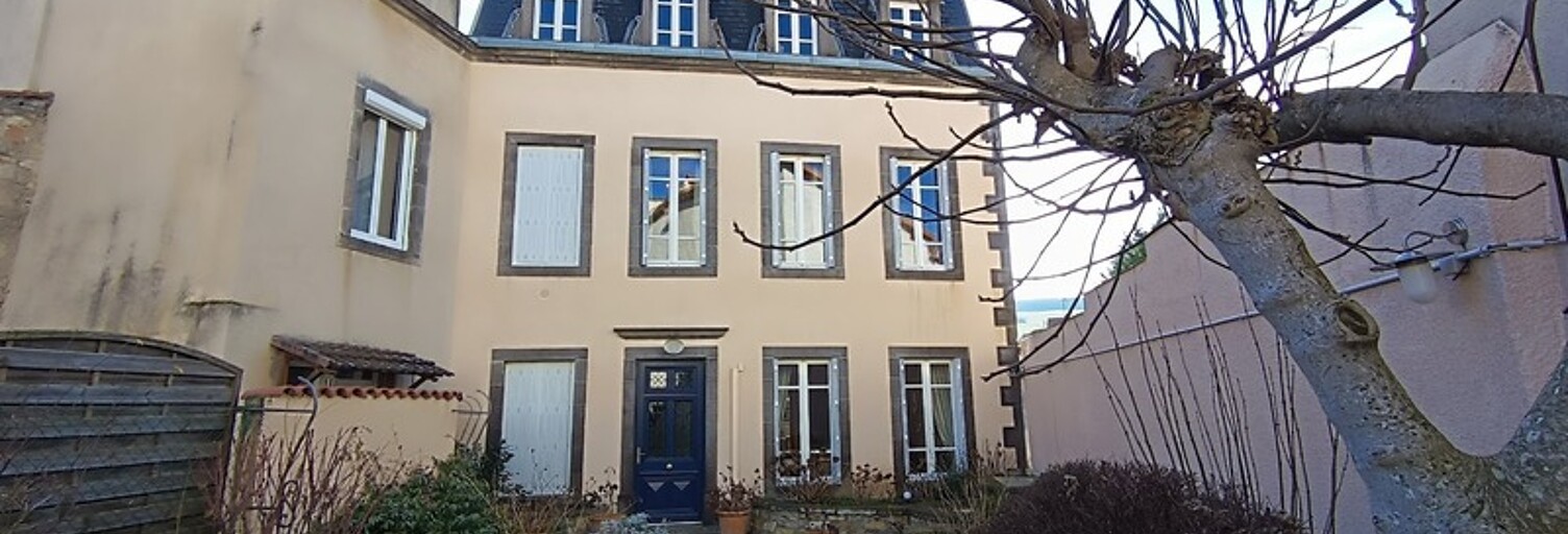 Maison 6 Pièces 115 m² à vendre à Sauvagnat-Sainte-Marthe (63500)