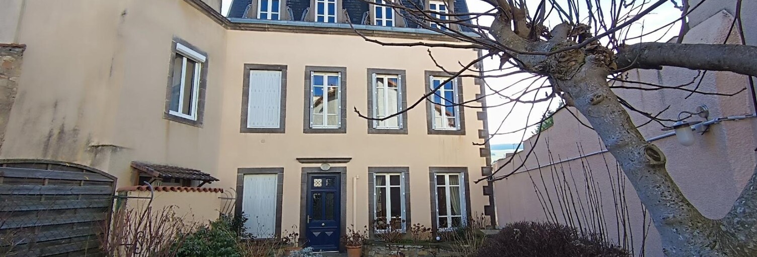 Maison 6 Pièces 115 m² à vendre à Sauvagnat-Sainte-Marthe (63500)