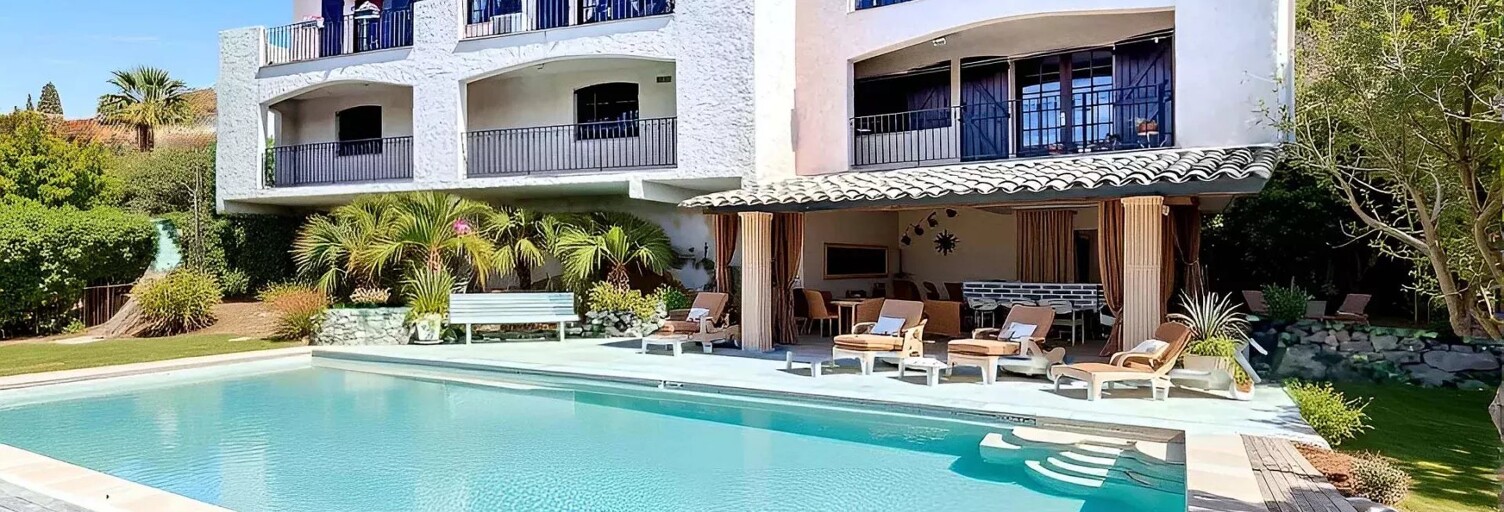 Maison 5 Pièces 231 m² à vendre à Vallauris (06220)