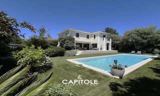 Maison 5 Pièces 247 m² à vendre à Antibes (06600)