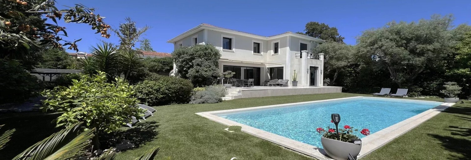 Maison 5 Pièces 247 m² à vendre à Antibes (06600)