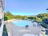 Proche Antibes - Vue mer imprenable, Villa d’exception de 294 m² — photo 4