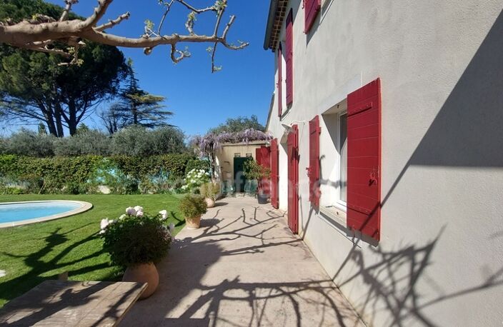 Maison 5 pièces 147 m² – 3 chambres – Piscine – Jardin – Proche Saint-Rémy-de-Provence — photo 5