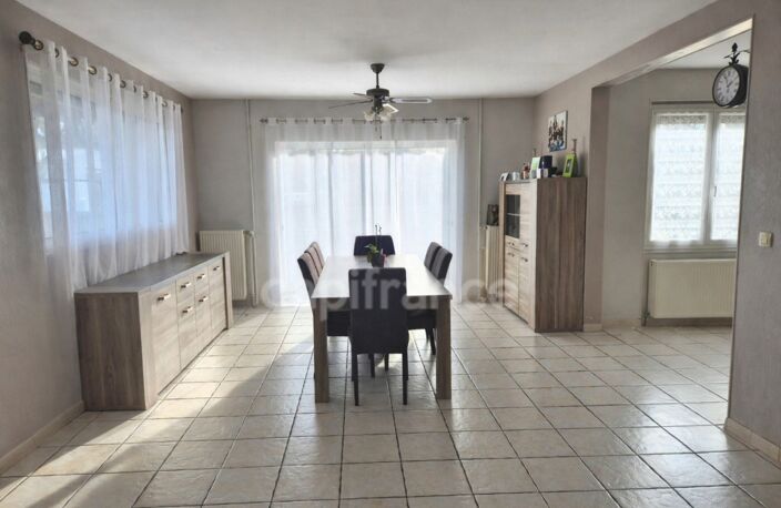 Virginie MASSON Capifrance vous propose Maison familiale 6 chambres avec sous-sol complet et terrain de 4 532 m² — photo 5