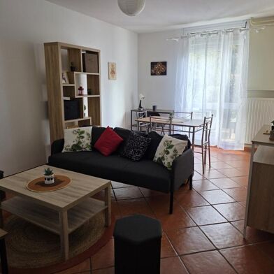 Appartement 2 pièces 880 €