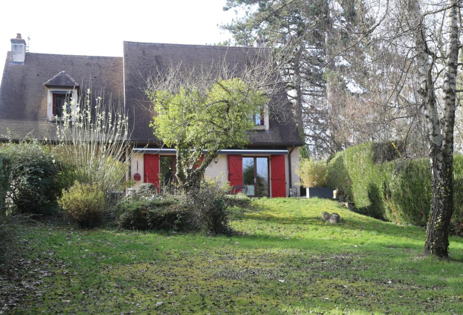 Maison traditionnelle de 200 m² dans un cadre privilégié à Autun — photo 1