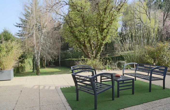 Maison traditionnelle de 200 m² dans un cadre privilégié à Autun — photo 3