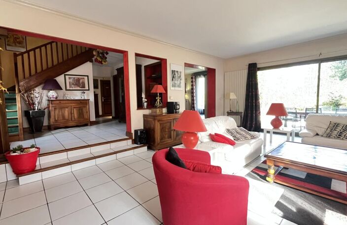 Maison traditionnelle de 200 m² dans un cadre privilégié à Autun — photo 4