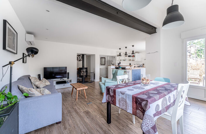 Maison de Village - 165m2, 6 pièces - St Romain au Mt D'Or — photo 4