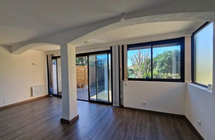 T2 ESPRIT MAISON AVEC JARDIN DE 40 M², PARKING ET CAVE — photo 2