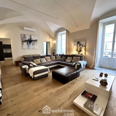 Appartement 4 pièces 639000 €
