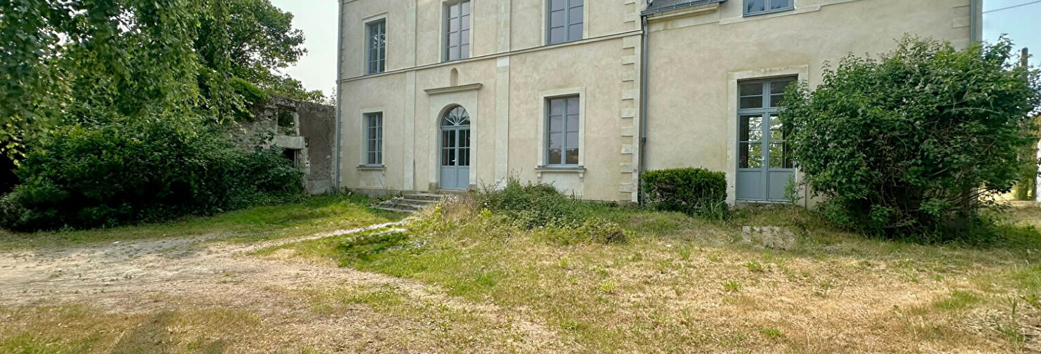 Maison 10 Pièces 207 m² à vendre à Basse-Goulaine (44115)