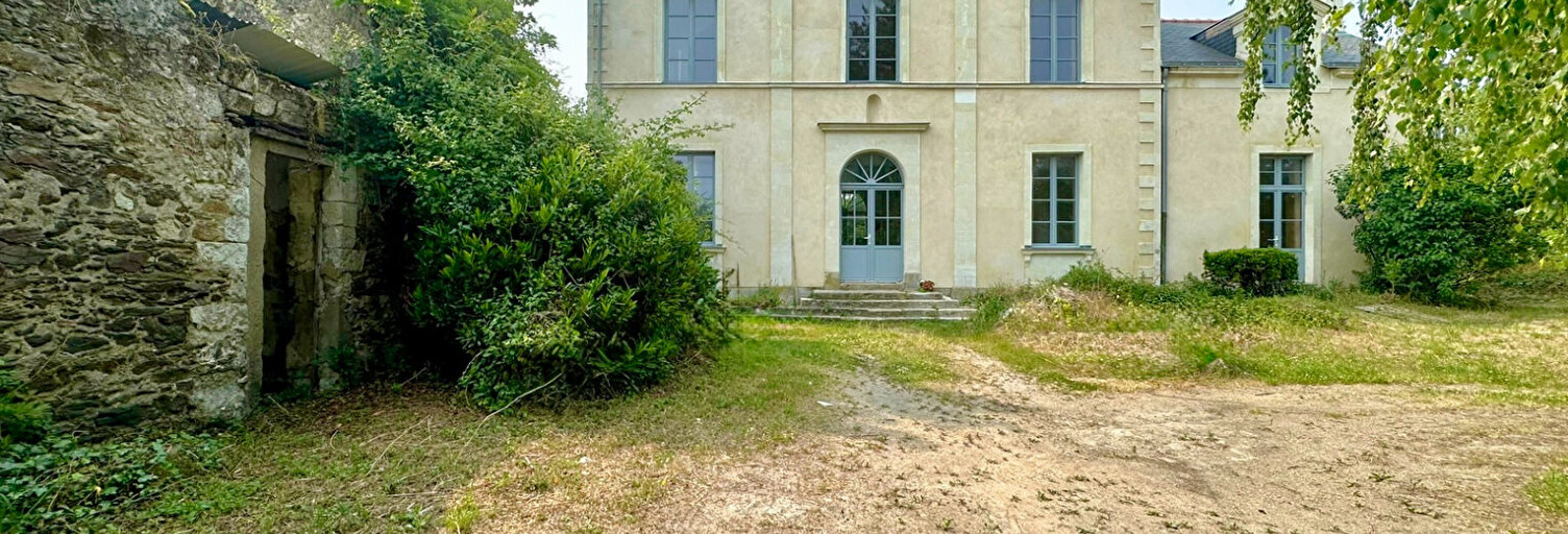 Maison 10 Pièces 207 m² à vendre à Basse-Goulaine (44115)