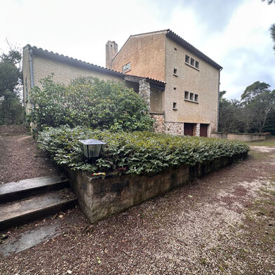 Maison 6 pièces 889000 €