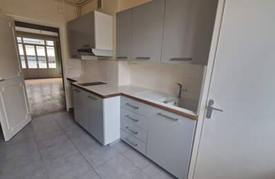 F2 BIS CHAUFFAGE COMPRIS - ROUEN CATHEDRALE RUE GRAND PONT — photo du bien