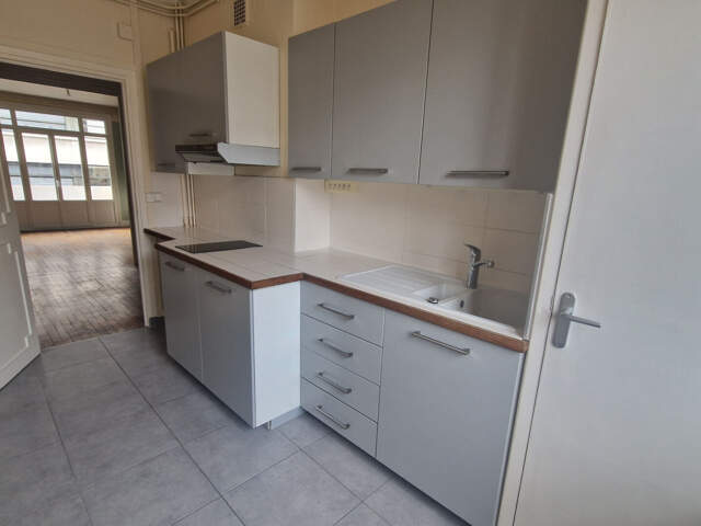 F2 BIS CHAUFFAGE COMPRIS - ROUEN CATHEDRALE RUE GRAND PONT — photo du bien