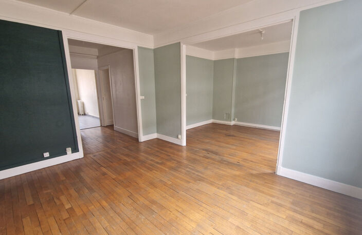 F2 BIS CHAUFFAGE COMPRIS - ROUEN CATHEDRALE RUE GRAND PONT — photo 3