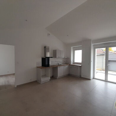 Maison 3 pièces 850 €