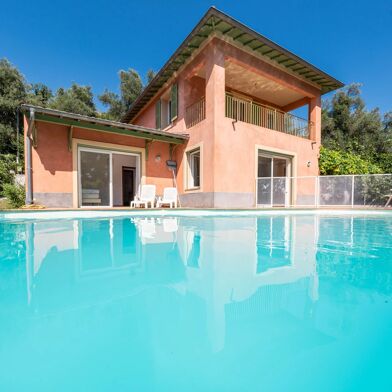 Maison 5 pièces 890000 €