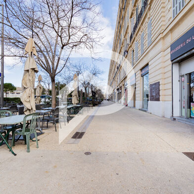 Commerce  575000 €