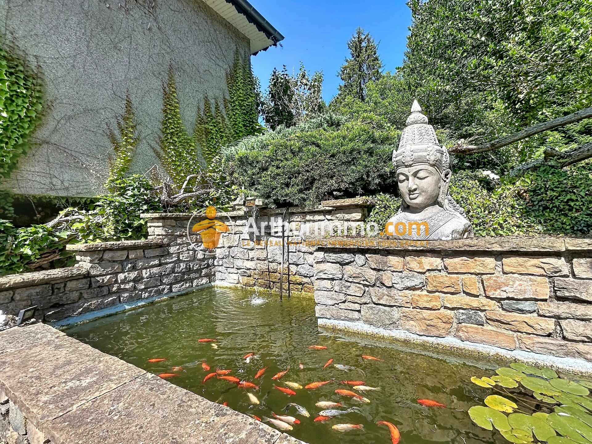 Maison 8 pièces 285 m² · à Bourgoin-Jallieu · 285 m² · 440 000 €