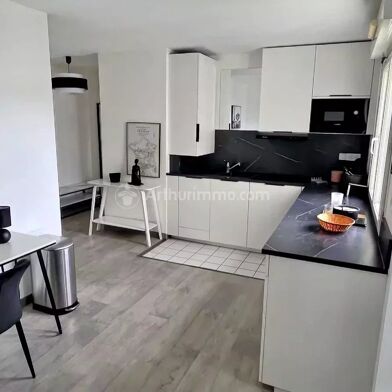 Appartement 2 pièces 1100 €