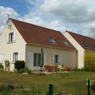 Maison 5 pièces 860 €