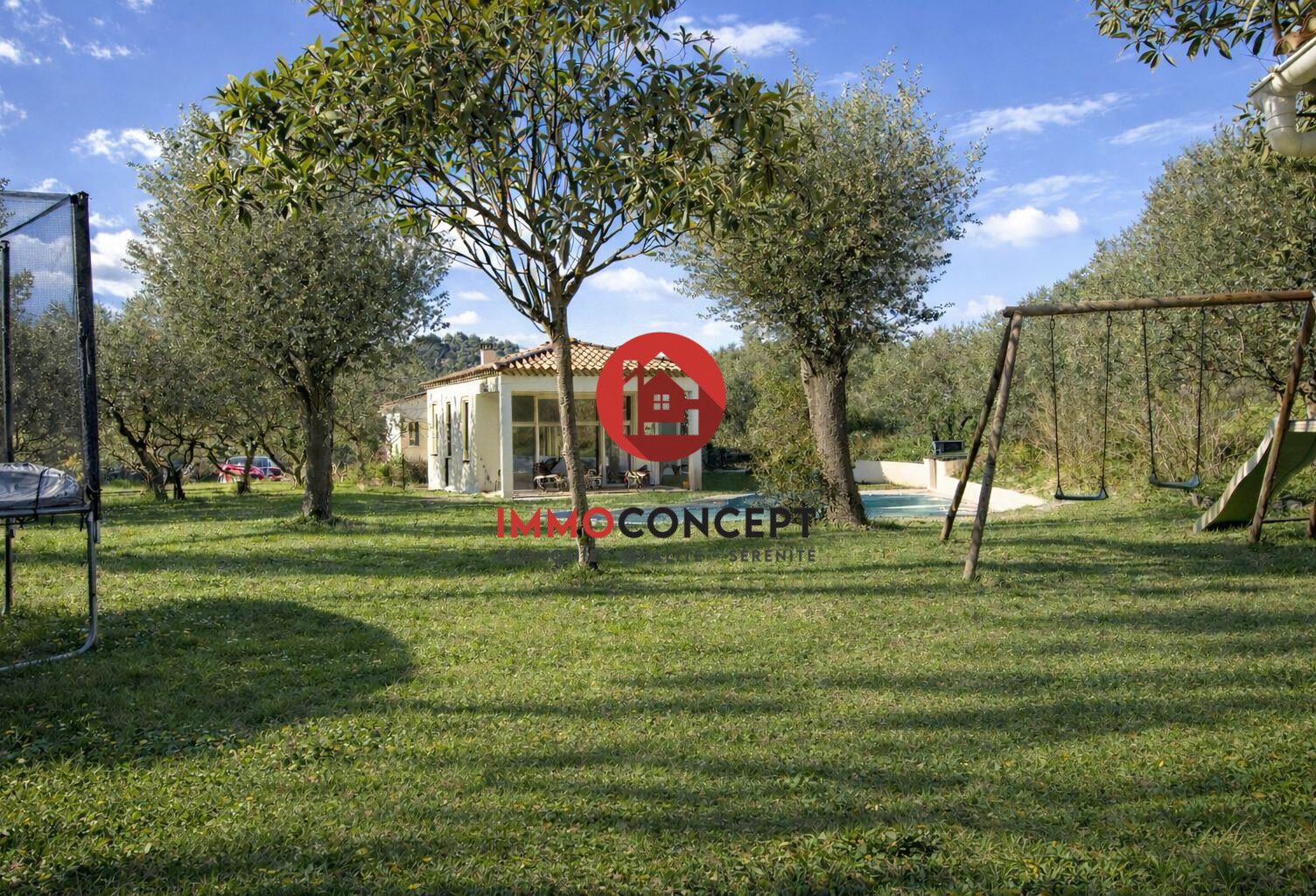 Propriété en pleine garrigue  190 m², 4 chambres, studio, — photo 1