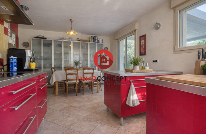 Propriété en pleine garrigue  190 m², 4 chambres, studio, — photo 4