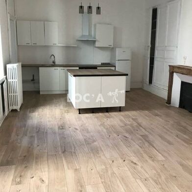 Appartement 4 pièces 1250 €