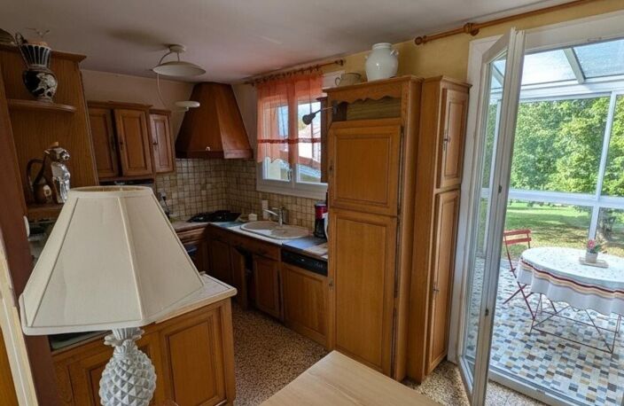 Maison 190 m² avec dépendance, piscine et terrain constructible à Malissard — photo 3