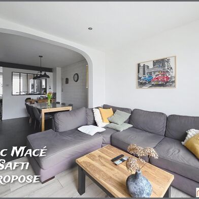 Maison 6 pièces 256000 €