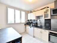 Bel appartement de quatre pièces! Ravalement réalisé en 2021 ! — photo 4