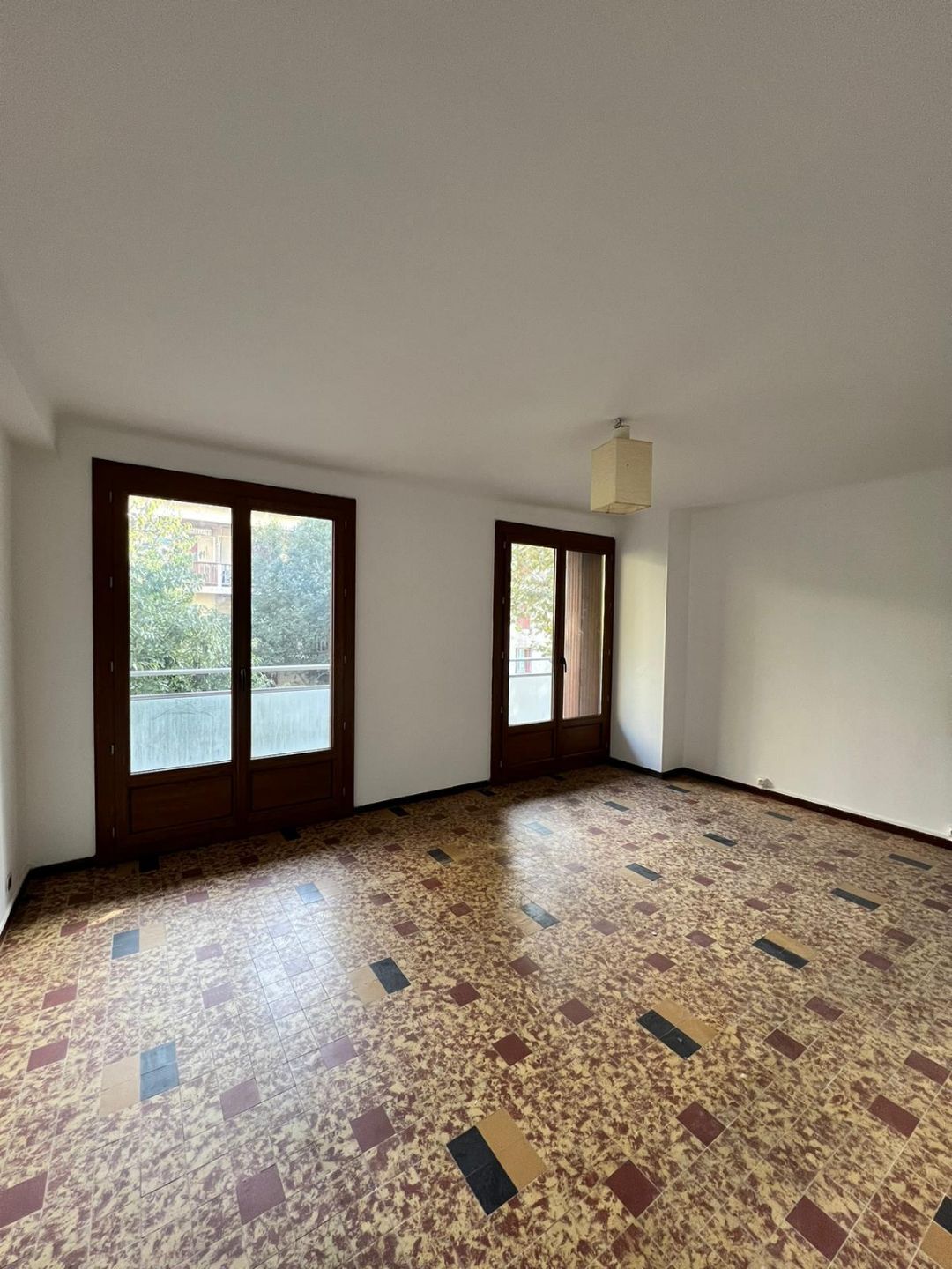 Appartement  T1 à louer Marseille 7eme 13007